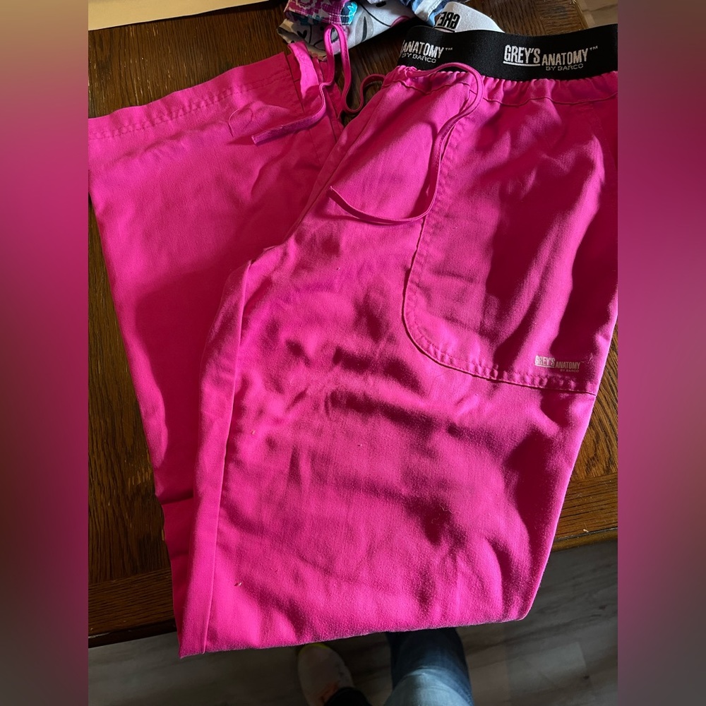 Pink greys anatomy scrub pants medium